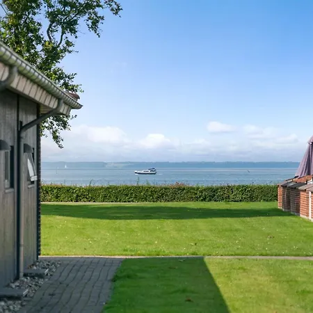 Lejlighed Nomi - 85m From The Sea By Interhome