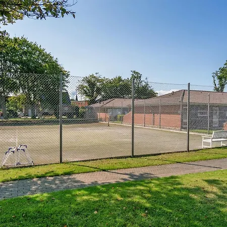 Nomi - 85m From The Sea By Interhome *